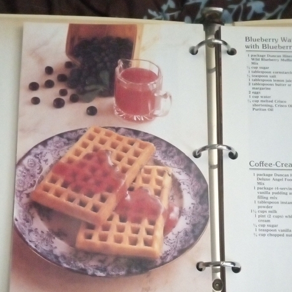 Duncan Hines Bake Shop in a Book with welcome letter and APOLOGY LETTER - Picture 11 of 16